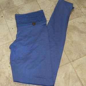 Booty Scrunch leggings